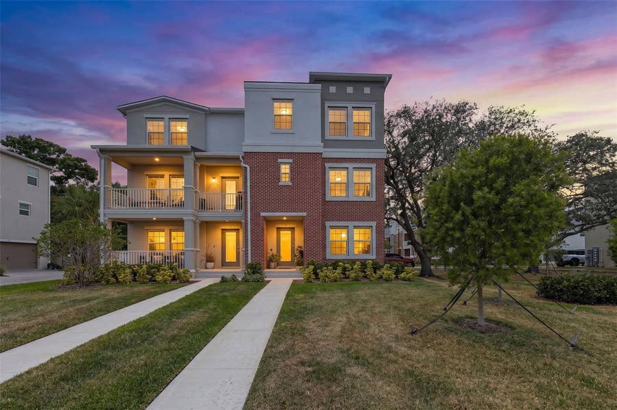 Property photo for 4511 S MANHATTAN AVENUE, #17, Tampa, FL