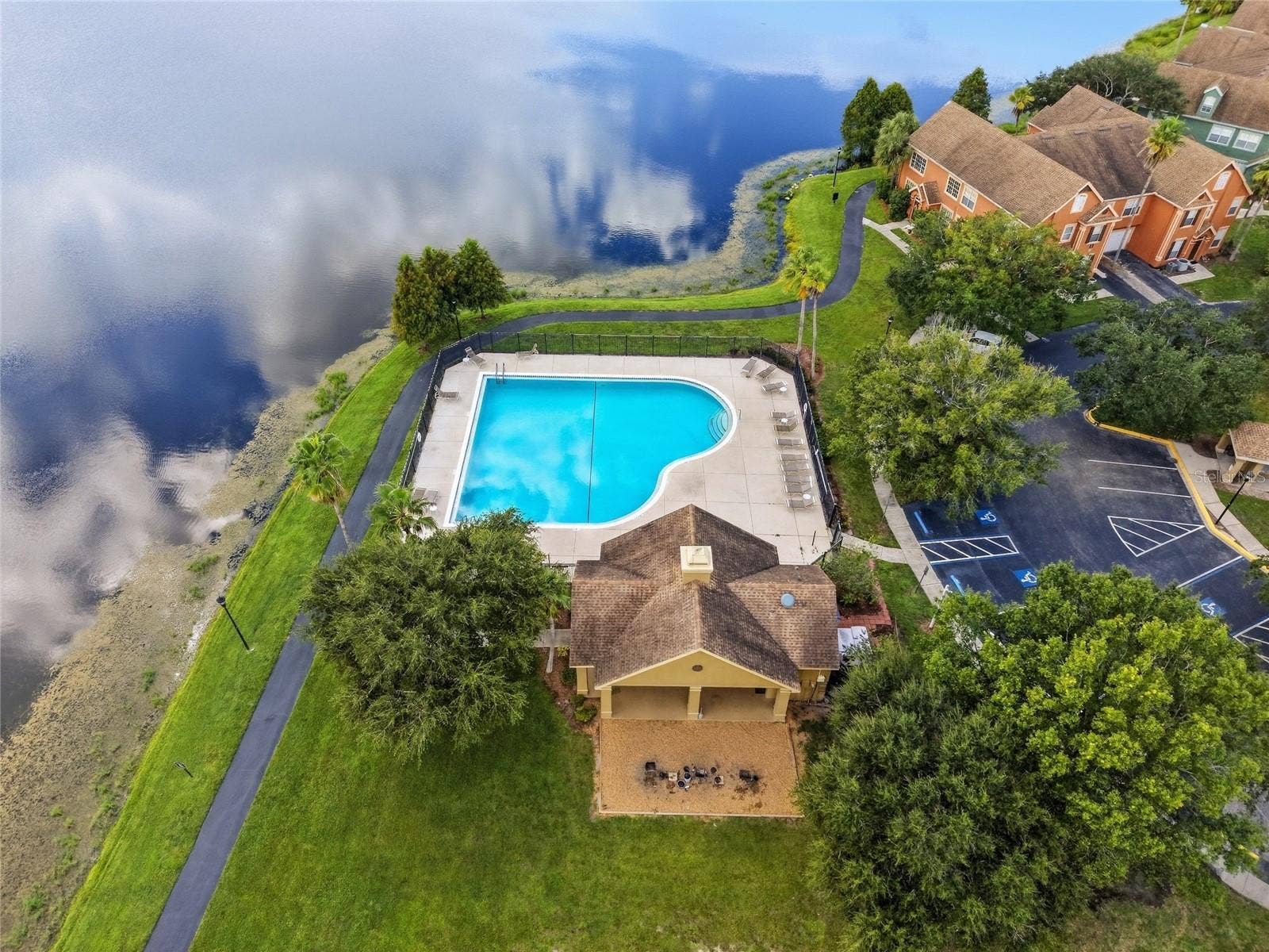 10562 WINDSOR LAKE COURT, #10562, Tampa, FL 33626 10562 WINDSOR LAKE COURT, #10562, Tampa, FL 33626