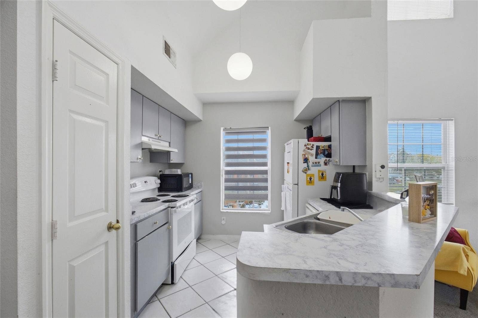 10562 WINDSOR LAKE COURT, #10562, Tampa, FL 33626 10562 WINDSOR LAKE COURT, #10562, Tampa, FL 33626