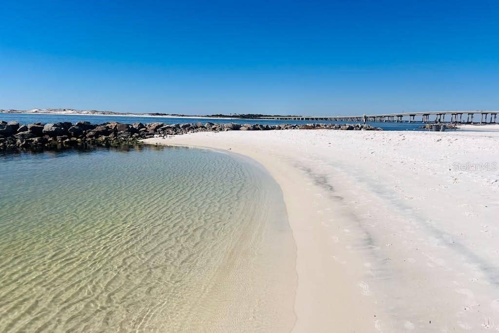 111 GULF WINDS COURT, #111, Destin, FL 32541