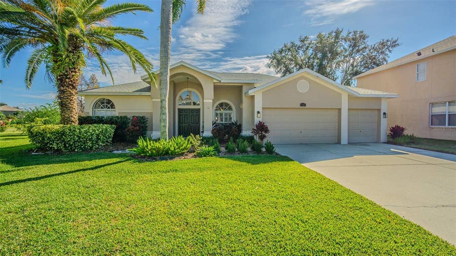 Property photo for 27226 SEA BREEZE WAY, Wesley Chapel, FL