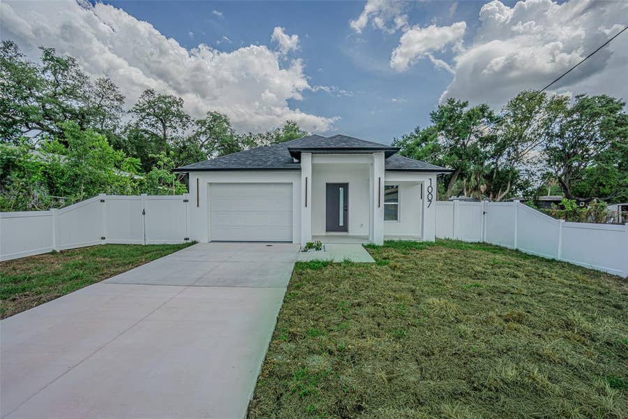 Property photo for 1007 E ESKIMO AVENUE, Tampa, FL