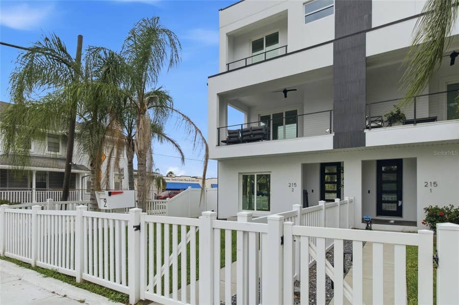 Property photo for 215 W COLUMBUS DRIVE, #2, Tampa, FL