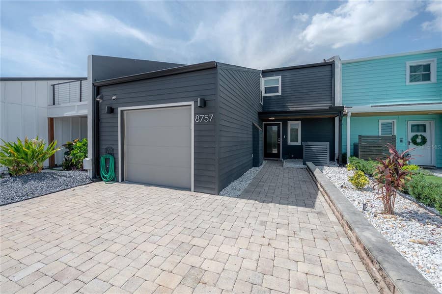 Property photo for 8757 BAY POINTE DRIVE, Tampa, FL