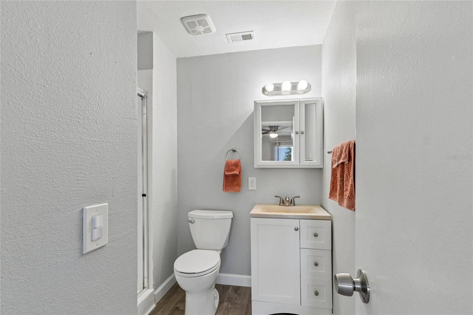 7324 STONE HAVEN COURT N, Pinellas Park, FL 33781 Primary En-Suite Bath