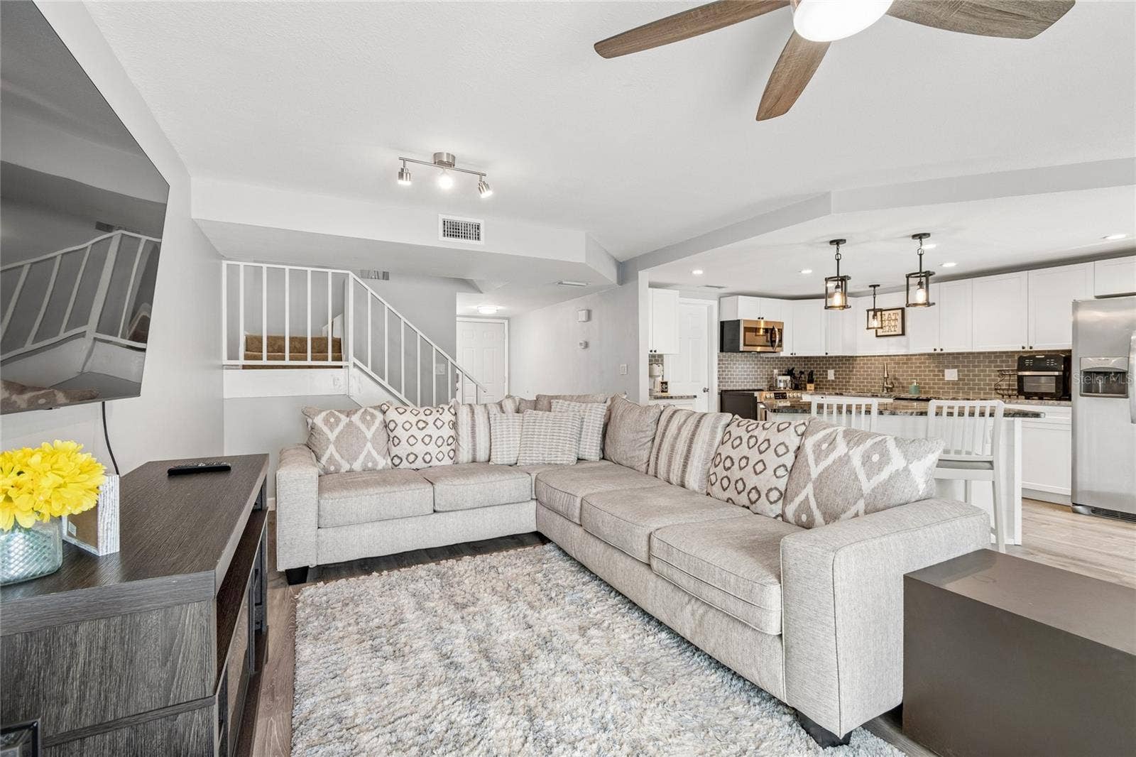 7324 STONE HAVEN COURT N, Pinellas Park, FL 33781 Living Room