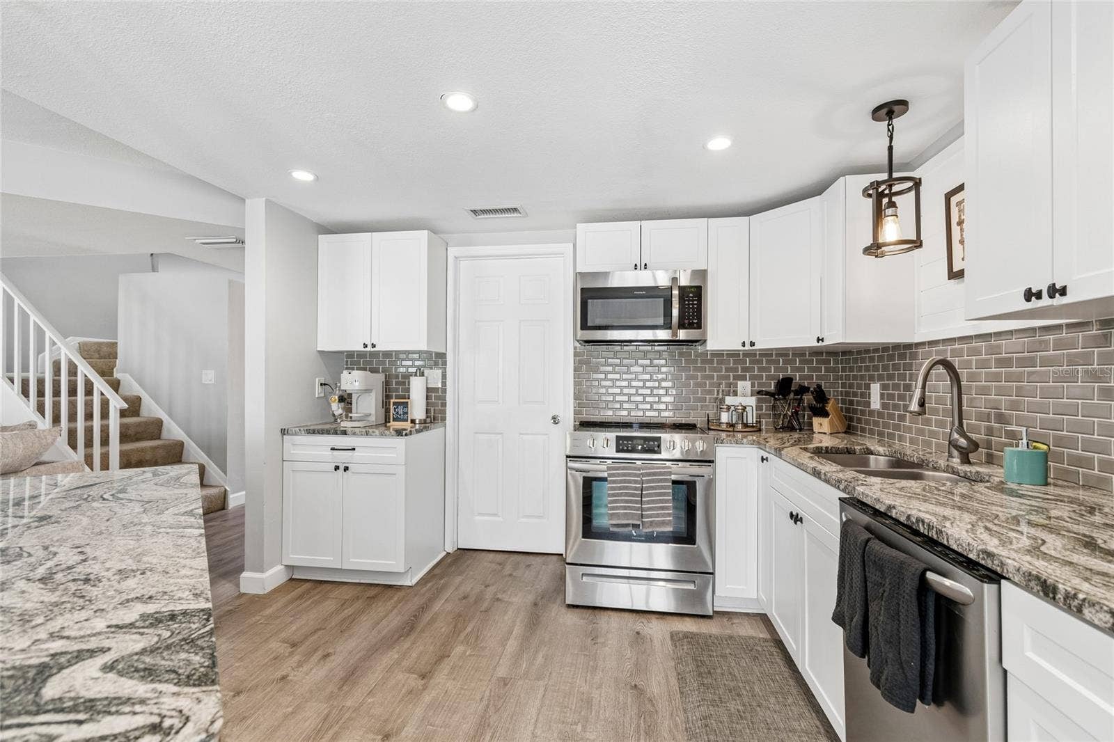 7324 STONE HAVEN COURT N, Pinellas Park, FL 33781 Kitchen