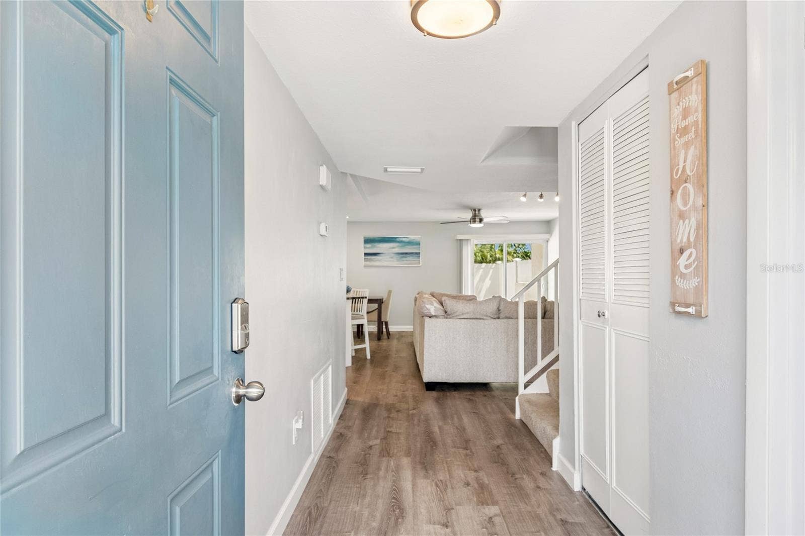7324 STONE HAVEN COURT N, Pinellas Park, FL 33781 Entryway