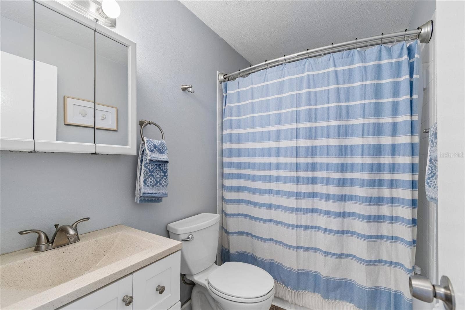 7324 STONE HAVEN COURT N, Pinellas Park, FL 33781 Main Bathroom
