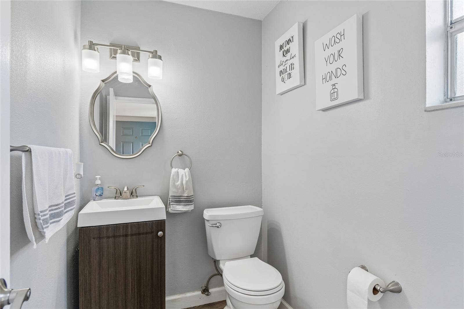 7324 STONE HAVEN COURT N, Pinellas Park, FL 33781 Half Bath