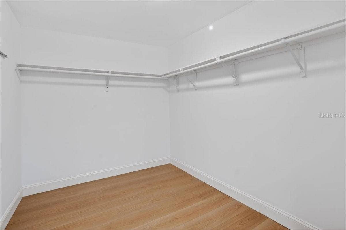 2708 N DUNDEE STREET, Tampa, FL 33629 Primary Closet