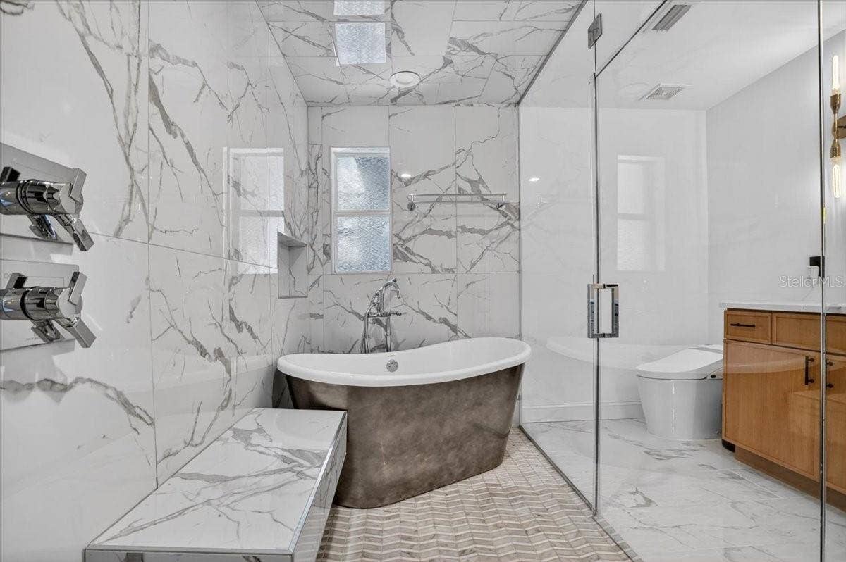 2708 N DUNDEE STREET, Tampa, FL 33629 Primary Bath Wet Room