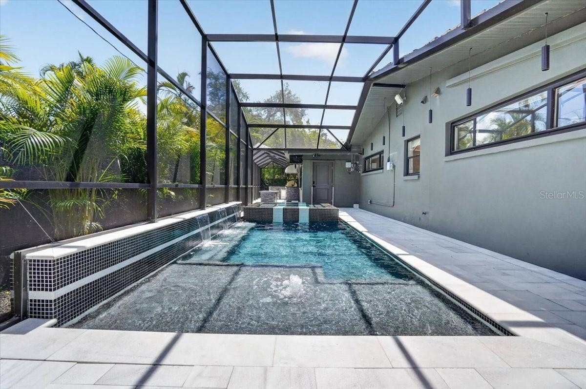 2708 N DUNDEE STREET, Tampa, FL 33629 Pool area