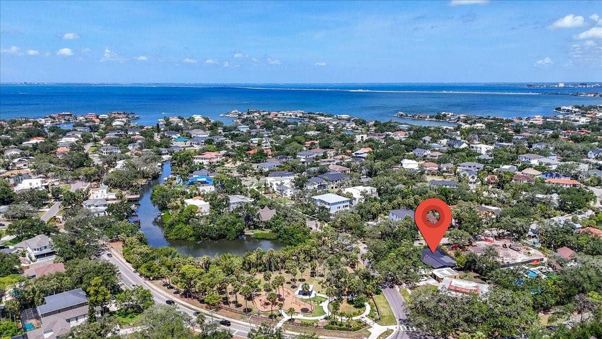 2708 N DUNDEE STREET, Tampa, FL 33629 2708 N DUNDEE STREET, Tampa, FL 33629