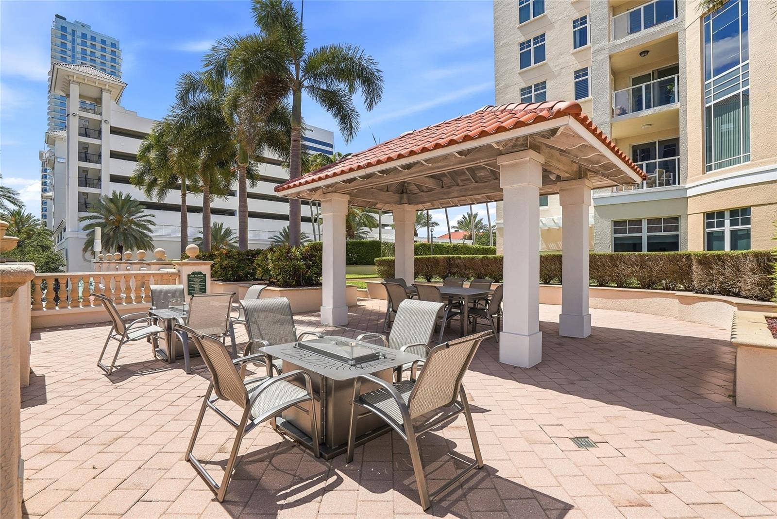 100 BEACH DRIVE NE, #301, St Petersburg, FL 33701