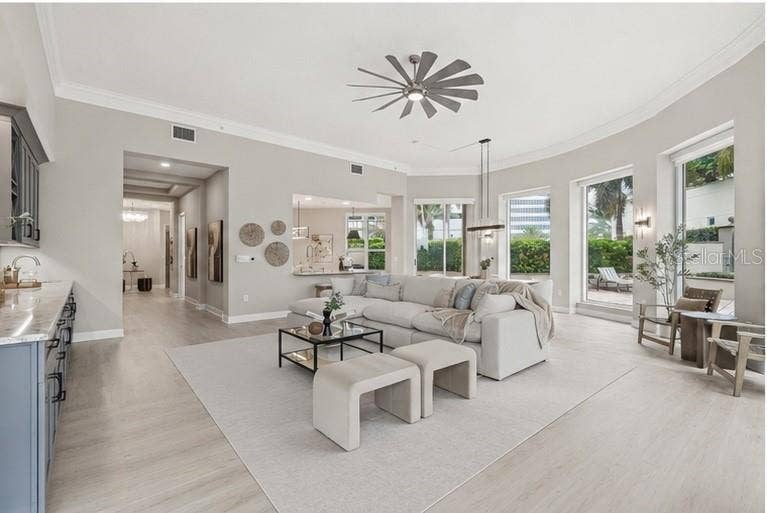 100 BEACH DRIVE NE, #301, St Petersburg, FL 33701