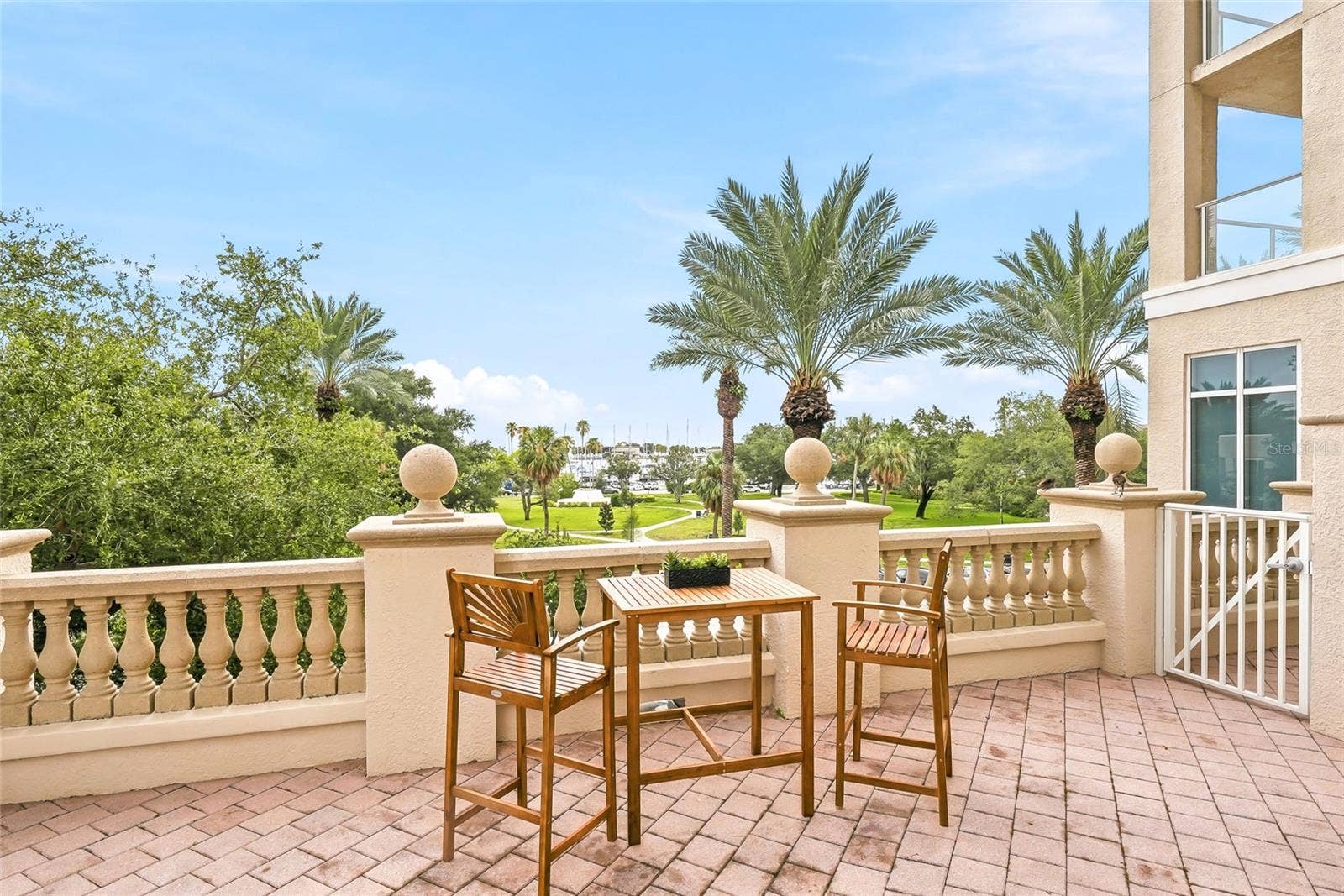 100 BEACH DRIVE NE, #301, St Petersburg, FL 33701