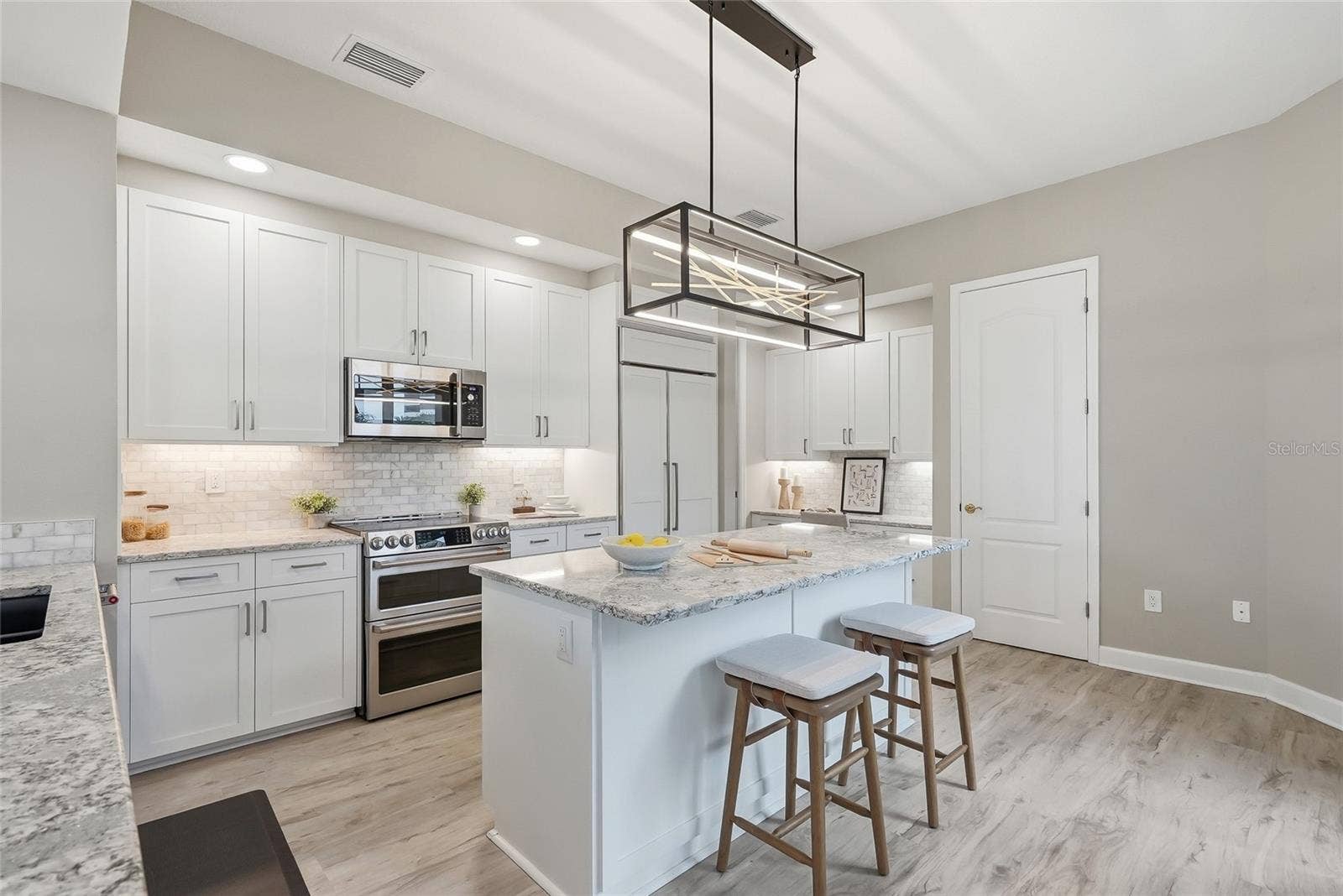100 BEACH DRIVE NE, #301, St Petersburg, FL 33701