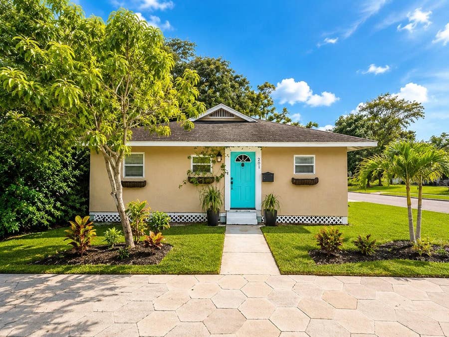Property photo for 201 35TH STREET S, St Petersburg, FL