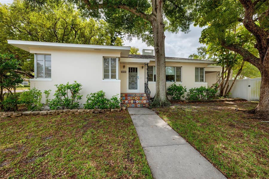 Property photo for 325 ORANGEVIEW AVENUE, Clearwater, FL