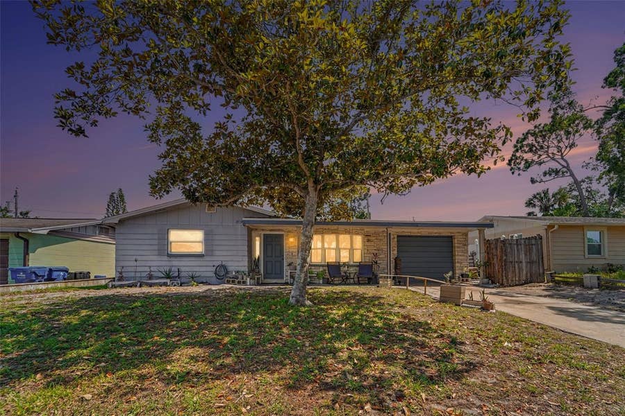 Property photo for 4130 OAKFIELD AVENUE, Holiday, FL