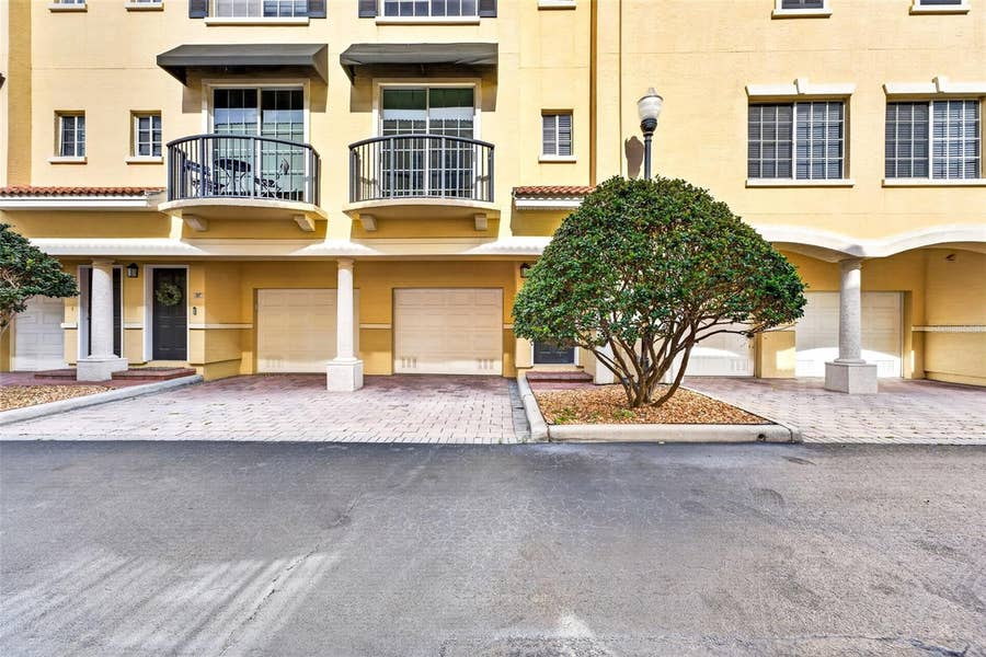 Property photo for 105 BRADFORD BEACH COURT, Tampa, FL