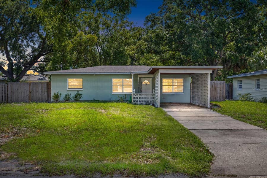 Property photo for 206 N GUNLOCK AVENUE, Tampa, FL