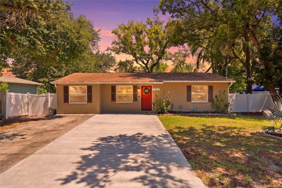 Property photo for 1512 E HANNA AVENUE, Tampa, FL