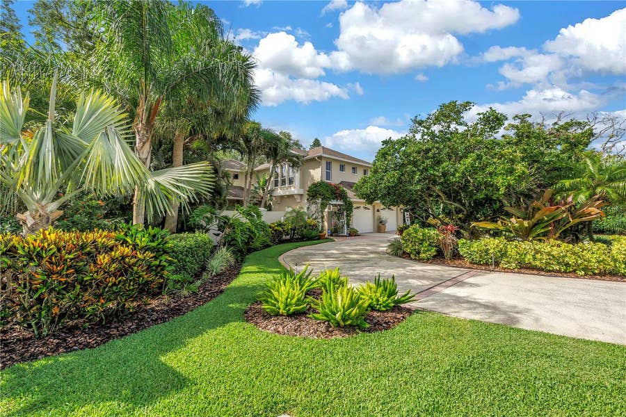 Property photo for 2269 KENT DRIVE, Largo, FL