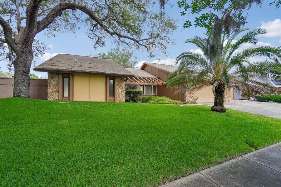 Property photo for 1168 ENISWOOD PARKWAY, Palm Harbor, FL