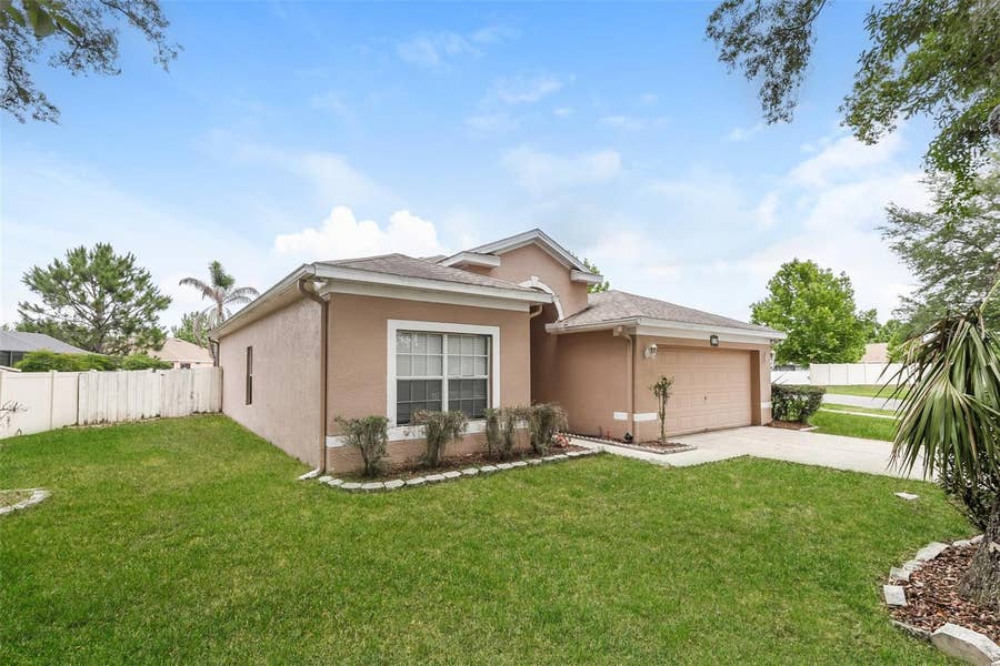 Property photo for 814 COADE STONE DRIVE, Seffner, FL