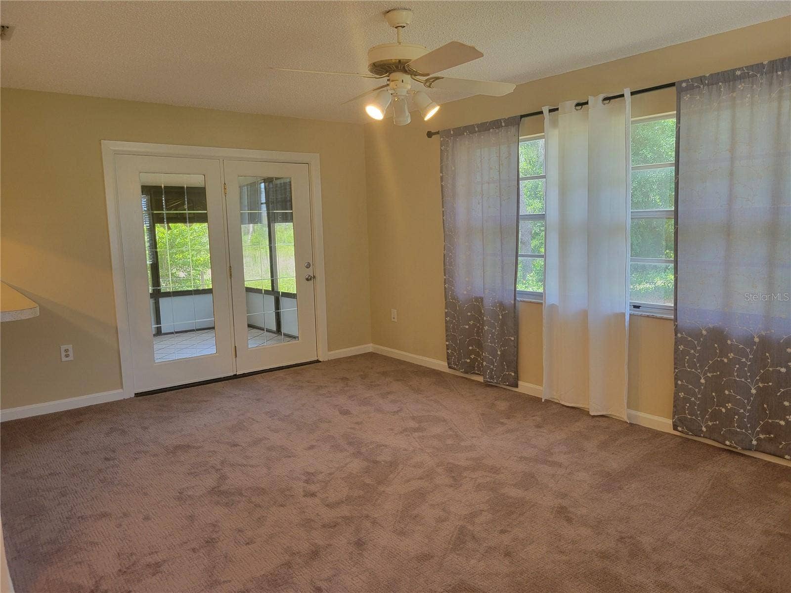 9022 LINGROVE ROAD, Weeki Wachee, FL 34613 New carpet and fresh paint in FR