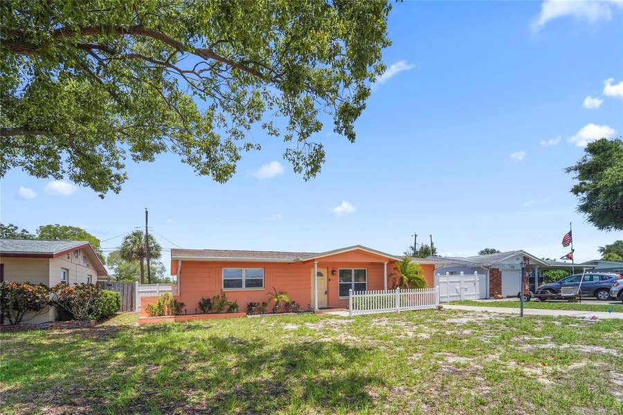 Property photo for 11465 69TH AVENUE, Seminole, FL