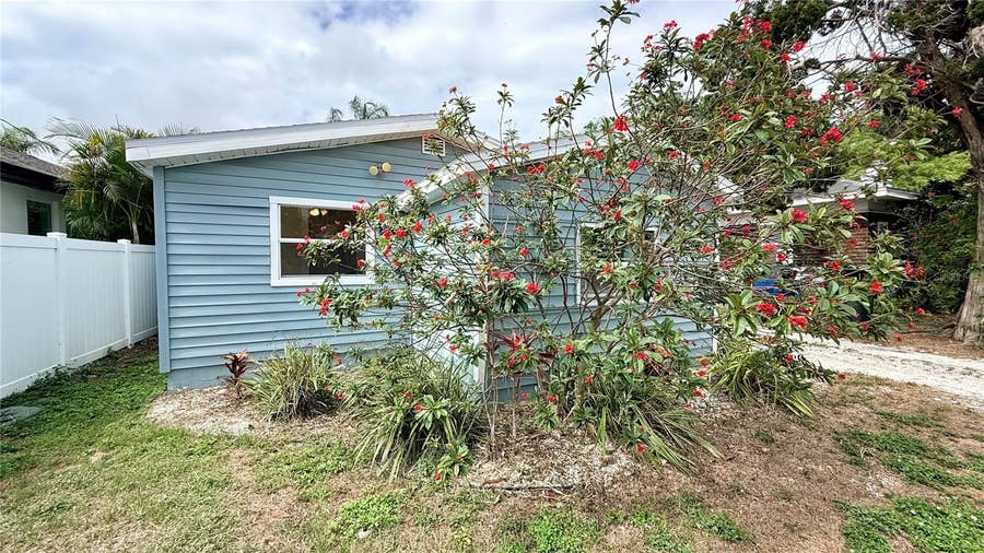 Property photo for 1016 ROSERY ROAD NW, Largo, FL