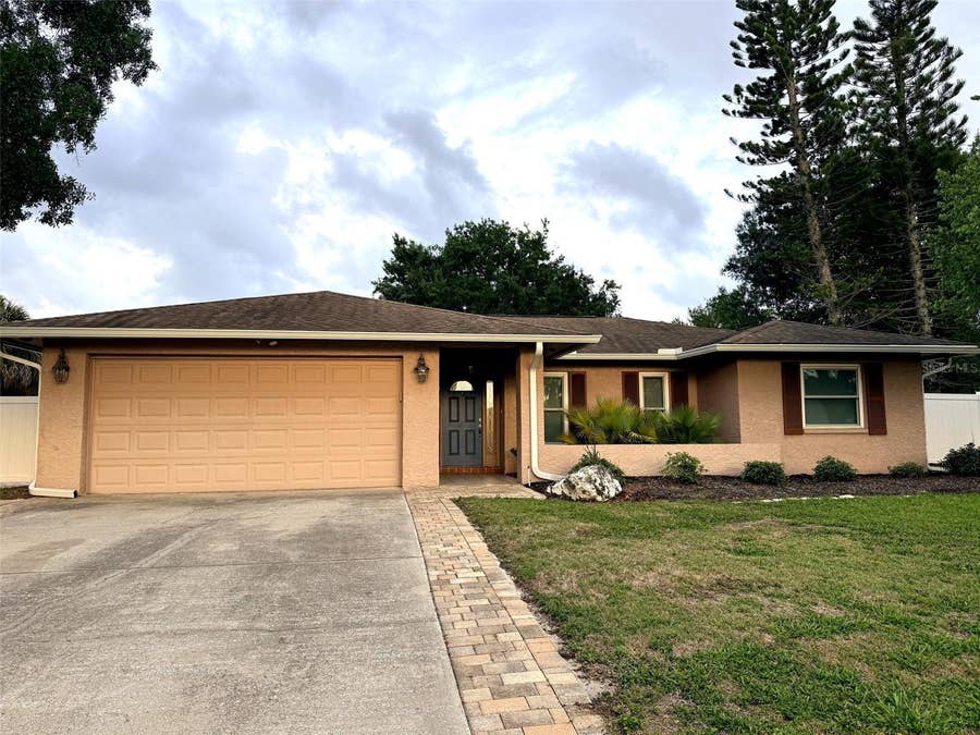 Property photo for 10318 OUT ISLAND DRIVE, Tampa, FL