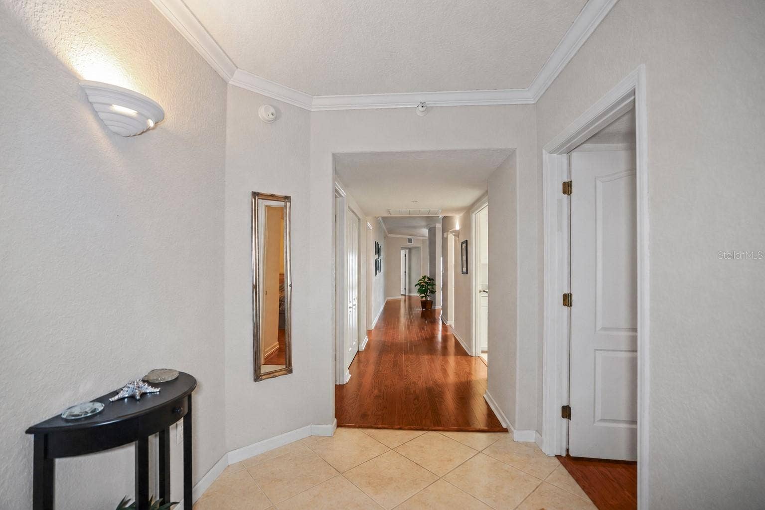 200 121ST AVENUE, #103, Treasure Island, FL 33706 Foyer