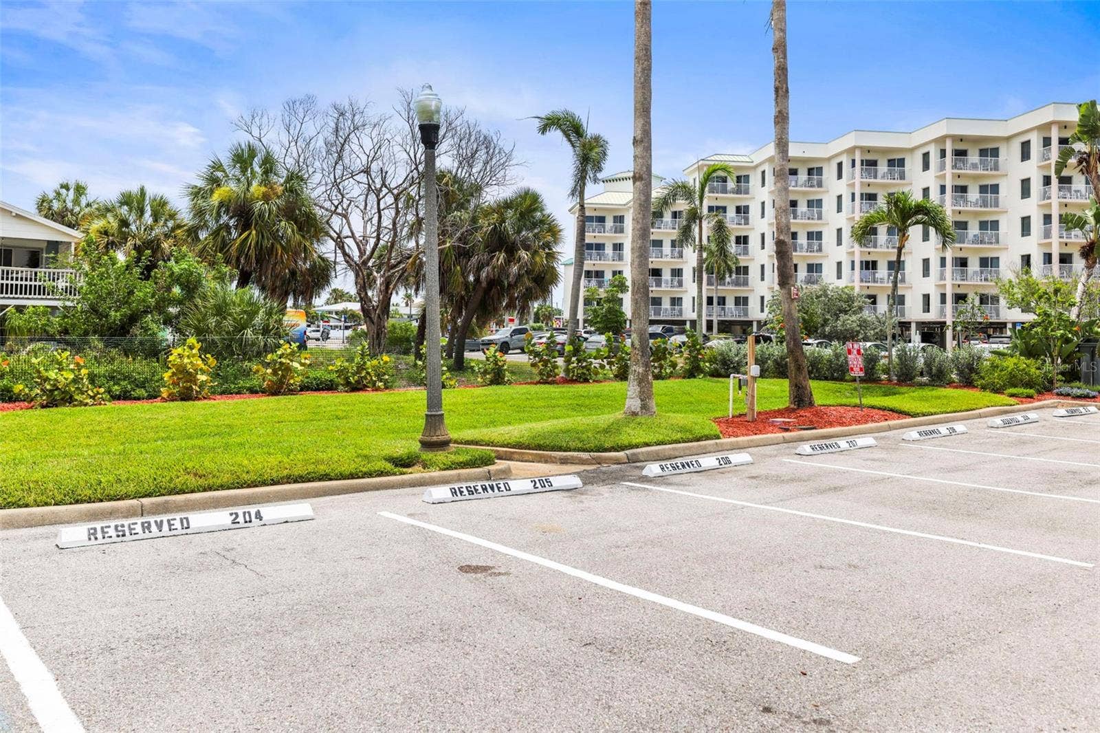 200 121ST AVENUE, #103, Treasure Island, FL 33706 Open Parking