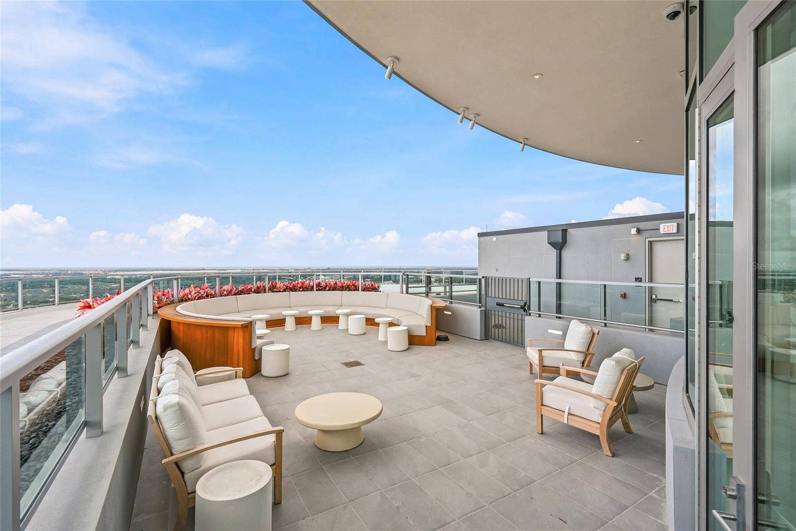 400 CENTRAL AVENUE, #1901, St Petersburg, FL 33701 Take in sweeping views of downtown St. Pete, with western vistas stretching toward St. Pete Beach and the iconic Don CeSar.