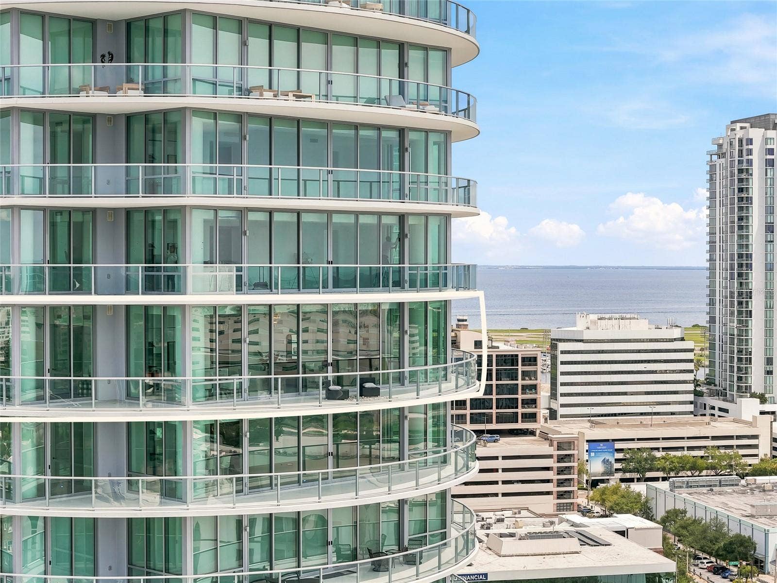 400 CENTRAL AVENUE, #1901, St Petersburg, FL 33701 Panoramic views of the Gulf and downtown St. Petersburg from #1901.