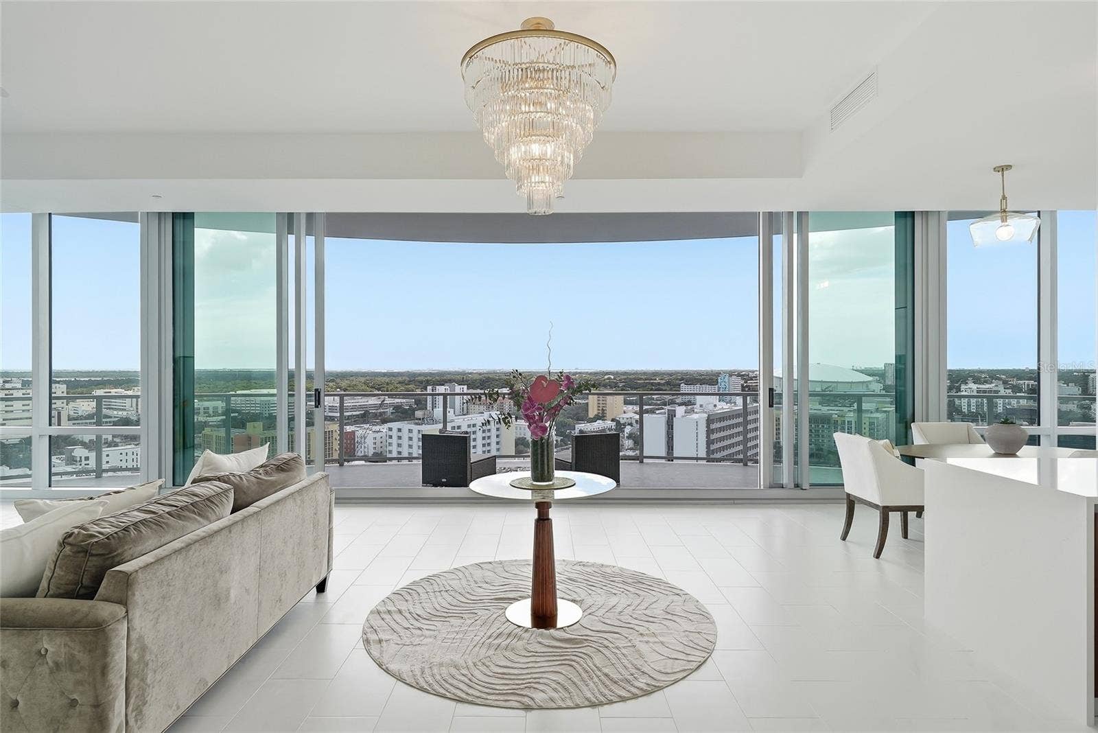 400 CENTRAL AVENUE, #1901, St Petersburg, FL 33701 Accordion sliders create an indoor-outdoor living experience, perfect for enjoying Floridas cooler months.