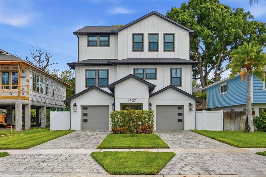 Property photo for 1727 MARYLAND AVENUE NE, St Petersburg, FL