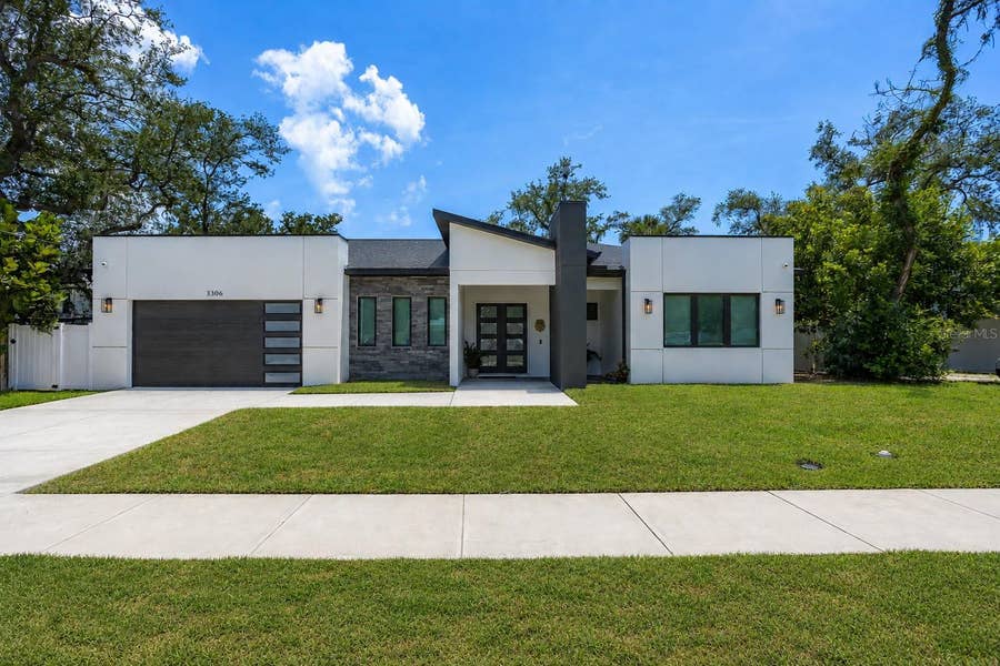 Property photo for 3306 W VAN BUREN DRIVE, Tampa, FL