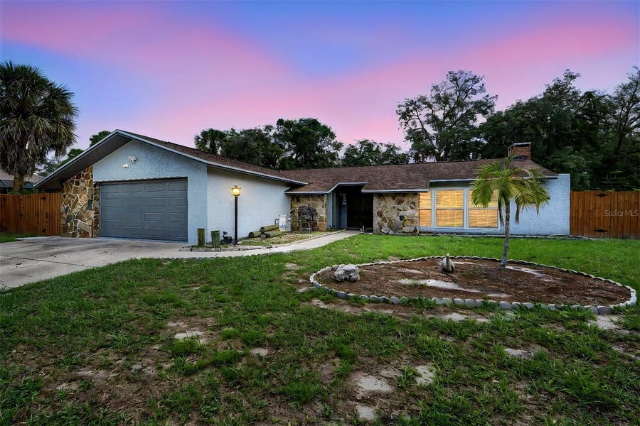 Property photo for 3110 SHADOW OAKS DRIVE, Holiday, FL