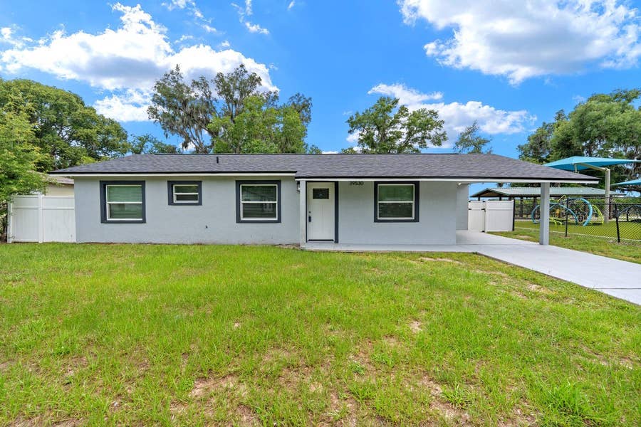 Property photo for 39530 LINCOLN AVENUE, Zephyrhills, FL