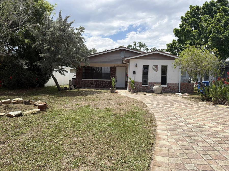 Property photo for 1835 MARYLAND AVENUE NE, St Petersburg, FL