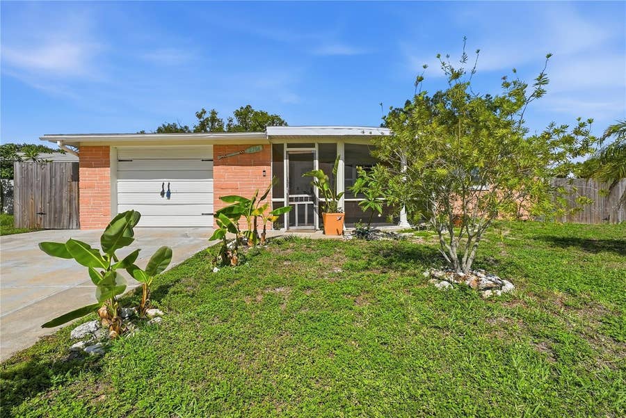 Property photo for 2704 LAWN PLACE, Holiday, FL