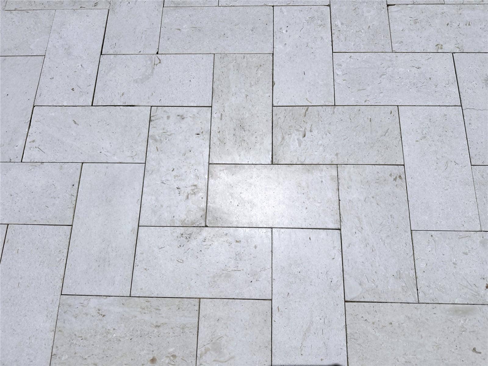 155 112TH AVENUE, #A, Treasure Island, FL 33706 Driveway Flagstone pavers