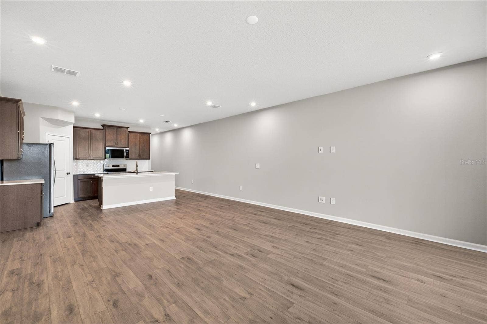 9187 AURELIA AVENUE, Parrish, FL 34219 Dining