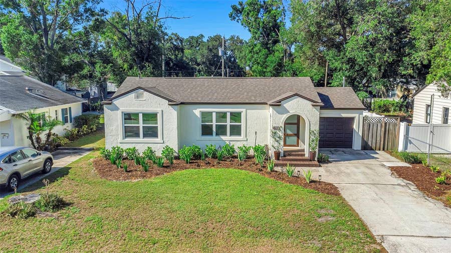 Property photo for 908 W CANDLEWOOD AVENUE, Tampa, FL