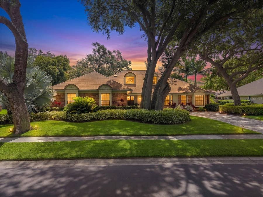 Property photo for 276 SHEFFIELD CIRCLE W, Palm Harbor, FL
